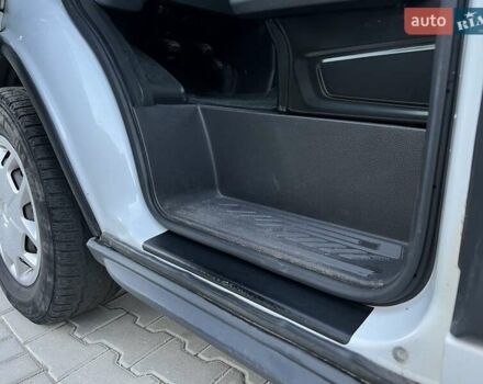 Белый Форд Транзит, объемом двигателя 2 л и пробегом 220 тыс. км за 15400 $, фото 24 на Automoto.ua