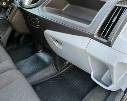 Білий Форд Транзит, об'ємом двигуна 2 л та пробігом 125 тис. км за 19600 $, фото 80 на Automoto.ua