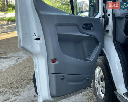 Білий Форд Транзит, об'ємом двигуна 2 л та пробігом 219 тис. км за 16700 $, фото 6 на Automoto.ua