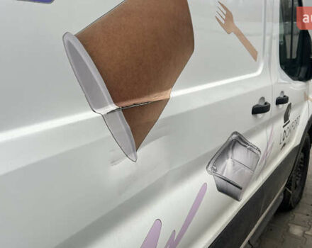 Белый Форд Транзит, объемом двигателя 2 л и пробегом 190 тыс. км за 15500 $, фото 9 на Automoto.ua