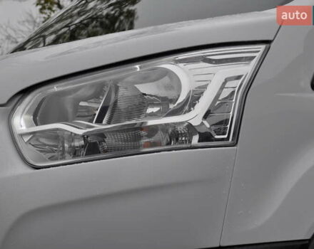 Білий Форд Транзит, об'ємом двигуна 2 л та пробігом 230 тис. км за 22500 $, фото 18 на Automoto.ua