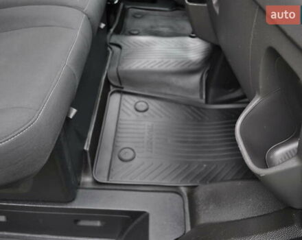 Білий Форд Транзит, об'ємом двигуна 2 л та пробігом 230 тис. км за 22500 $, фото 48 на Automoto.ua