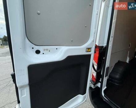 Белый Форд Транзит, объемом двигателя 2 л и пробегом 228 тыс. км за 16899 $, фото 29 на Automoto.ua