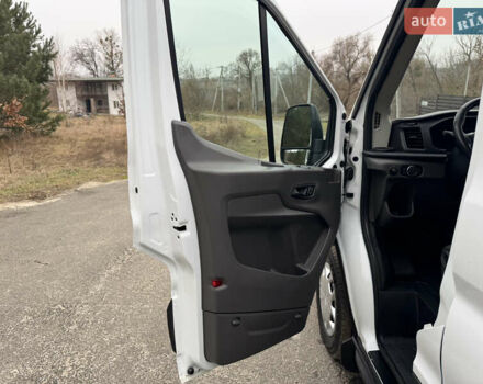 Білий Форд Транзит, об'ємом двигуна 2 л та пробігом 260 тис. км за 16500 $, фото 30 на Automoto.ua