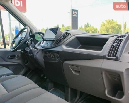 Білий Форд Транзит, об'ємом двигуна 2.2 л та пробігом 29 тис. км за 38378 $, фото 15 на Automoto.ua