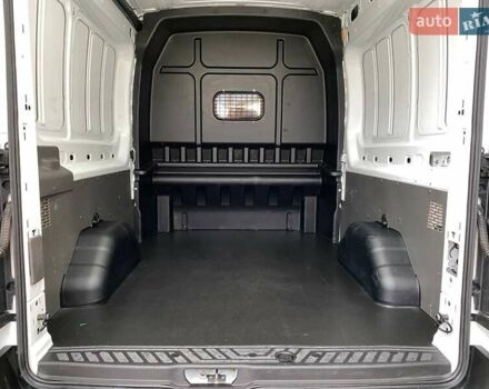 Білий Форд Транзит, об'ємом двигуна 2.2 л та пробігом 19 тис. км за 34500 $, фото 17 на Automoto.ua
