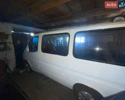 Белый Форд Транзит, объемом двигателя 2 л и пробегом 150 тыс. км за 1750 $, фото 2 на Automoto.ua