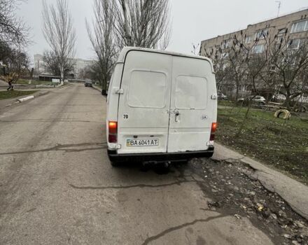 Белый Форд Транзит, объемом двигателя 2 л и пробегом 400 тыс. км за 1100 $, фото 3 на Automoto.ua