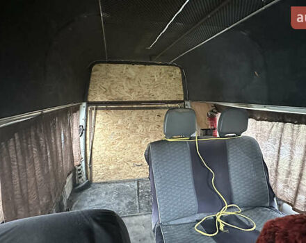 Белый Форд Транзит, объемом двигателя 2.5 л и пробегом 500 тыс. км за 2000 $, фото 9 на Automoto.ua