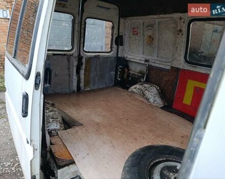 Білий Форд Транзит, об'ємом двигуна 2.5 л та пробігом 300 тис. км за 1350 $, фото 6 на Automoto.ua