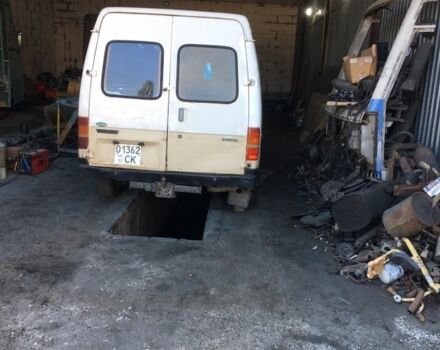 Білий Форд Транзит, об'ємом двигуна 2.5 л та пробігом 400 тис. км за 2000 $, фото 1 на Automoto.ua