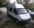 Белый Форд Транзит, объемом двигателя 2.5 л и пробегом 300 тыс. км за 850 $, фото 1 на Automoto.ua