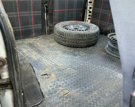 Білий Форд Транзит, об'ємом двигуна 2.5 л та пробігом 100 тис. км за 1750 $, фото 13 на Automoto.ua