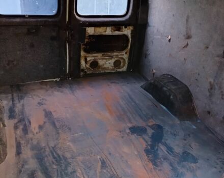 Белый Форд Транзит, объемом двигателя 2.5 л и пробегом 500 тыс. км за 773 $, фото 4 на Automoto.ua