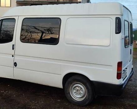 Білий Форд Транзит, об'ємом двигуна 2.5 л та пробігом 325 тис. км за 3600 $, фото 1 на Automoto.ua