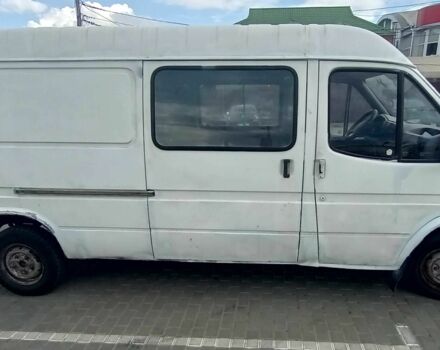 Белый Форд Транзит, объемом двигателя 2.5 л и пробегом 370 тыс. км за 2387 $, фото 2 на Automoto.ua