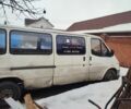 Белый Форд Транзит, объемом двигателя 2.5 л и пробегом 400 тыс. км за 741 $, фото 2 на Automoto.ua