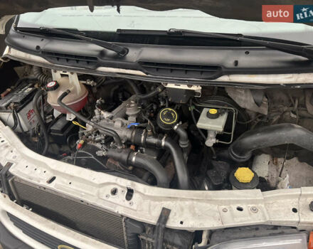 Белый Форд Транзит, объемом двигателя 2.5 л и пробегом 373 тыс. км за 4000 $, фото 12 на Automoto.ua