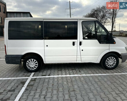 Белый Форд Транзит, объемом двигателя 2 л и пробегом 300 тыс. км за 4499 $, фото 2 на Automoto.ua