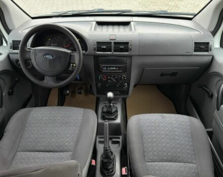 Белый Форд Транзит, объемом двигателя 1 л и пробегом 365 тыс. км за 2300 $, фото 3 на Automoto.ua