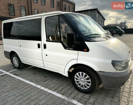 Белый Форд Транзит, объемом двигателя 2 л и пробегом 300 тыс. км за 4499 $, фото 1 на Automoto.ua