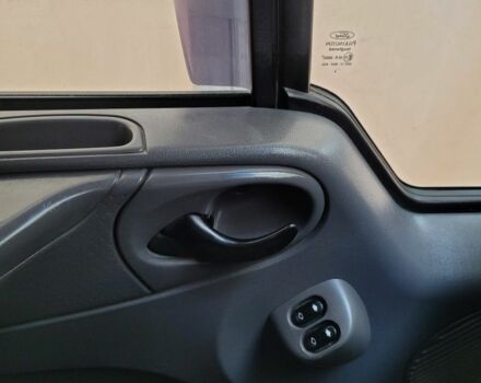 Белый Форд Транзит, объемом двигателя 2 л и пробегом 270 тыс. км за 4650 $, фото 3 на Automoto.ua