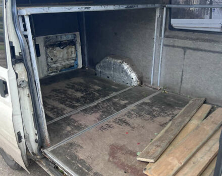 Белый Форд Транзит, объемом двигателя 2 л и пробегом 257 тыс. км за 2800 $, фото 10 на Automoto.ua