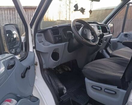 Білий Форд Транзит, об'ємом двигуна 2.2 л та пробігом 341 тис. км за 5900 $, фото 11 на Automoto.ua