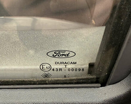 Белый Форд Транзит, объемом двигателя 2 л и пробегом 235 тыс. км за 4599 $, фото 36 на Automoto.ua