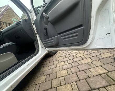 Белый Форд Транзит, объемом двигателя 1.8 л и пробегом 273 тыс. км за 3700 $, фото 9 на Automoto.ua