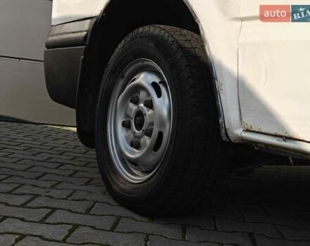 Білий Форд Транзит, об'ємом двигуна 2 л та пробігом 330 тис. км за 4999 $, фото 16 на Automoto.ua