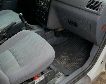 Білий Форд Транзит, об'ємом двигуна 1.75 л та пробігом 276 тис. км за 5000 $, фото 6 на Automoto.ua