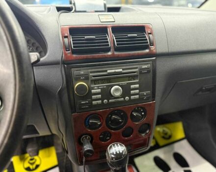 Форд Транзит 2007 у Чернівцях на Automoto.ua Білий Форд Транзит, об'ємом двигуна 1.8 л та пробігом 267 тис. км за 5000 $, фото 14 на Automoto.ua