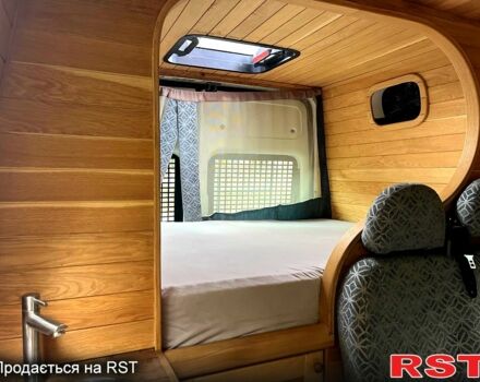 Білий Форд Транзит, об'ємом двигуна 2.2 л та пробігом 331 тис. км за 9000 $, фото 3 на Automoto.ua