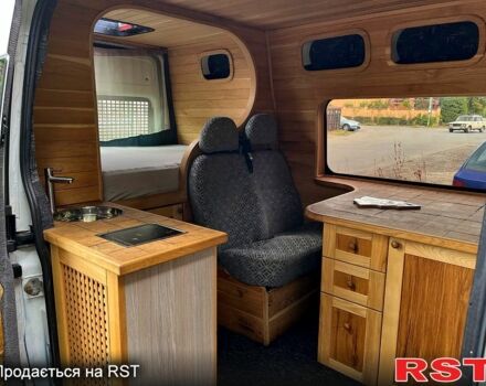 Білий Форд Транзит, об'ємом двигуна 2.2 л та пробігом 331 тис. км за 9000 $, фото 4 на Automoto.ua