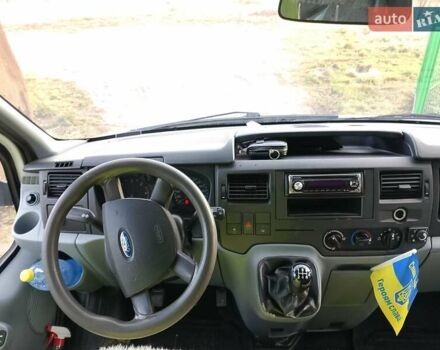 Білий Форд Транзит, об'ємом двигуна 2.2 л та пробігом 337 тис. км за 8200 $, фото 7 на Automoto.ua