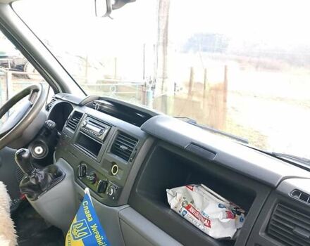 Білий Форд Транзит, об'ємом двигуна 2.2 л та пробігом 337 тис. км за 8200 $, фото 10 на Automoto.ua