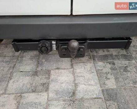 Белый Форд Транзит, объемом двигателя 2.2 л и пробегом 259 тыс. км за 8999 $, фото 5 на Automoto.ua