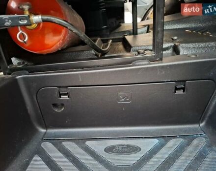 Белый Форд Транзит, объемом двигателя 2.2 л и пробегом 259 тыс. км за 8999 $, фото 30 на Automoto.ua