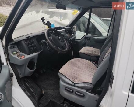 Белый Форд Транзит, объемом двигателя 2.2 л и пробегом 336 тыс. км за 10500 $, фото 5 на Automoto.ua