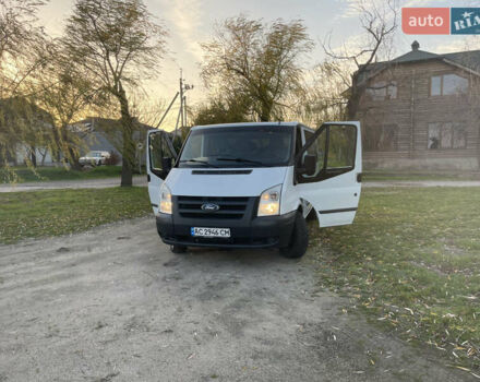 Білий Форд Транзит, об'ємом двигуна 2.2 л та пробігом 252 тис. км за 8600 $, фото 7 на Automoto.ua