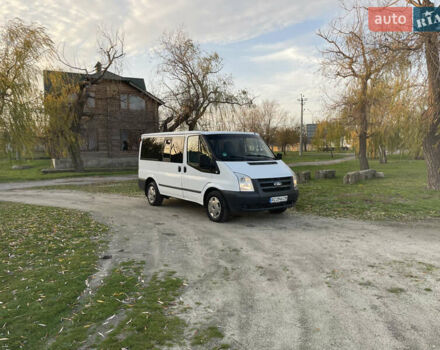 Білий Форд Транзит, об'ємом двигуна 2.2 л та пробігом 252 тис. км за 8600 $, фото 1 на Automoto.ua
