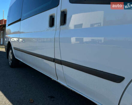 Белый Форд Транзит, объемом двигателя 2.2 л и пробегом 248 тыс. км за 9900 $, фото 14 на Automoto.ua