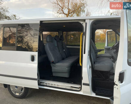 Білий Форд Транзит, об'ємом двигуна 2.2 л та пробігом 252 тис. км за 8600 $, фото 10 на Automoto.ua