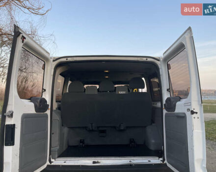 Білий Форд Транзит, об'ємом двигуна 2.2 л та пробігом 252 тис. км за 8600 $, фото 17 на Automoto.ua