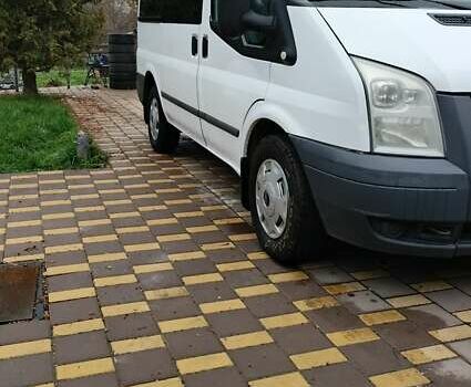 Білий Форд Транзит, об'ємом двигуна 2.2 л та пробігом 342 тис. км за 8600 $, фото 5 на Automoto.ua