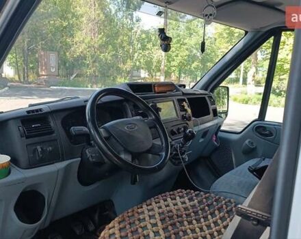 Белый Форд Транзит, объемом двигателя 2.4 л и пробегом 435 тыс. км за 9590 $, фото 5 на Automoto.ua