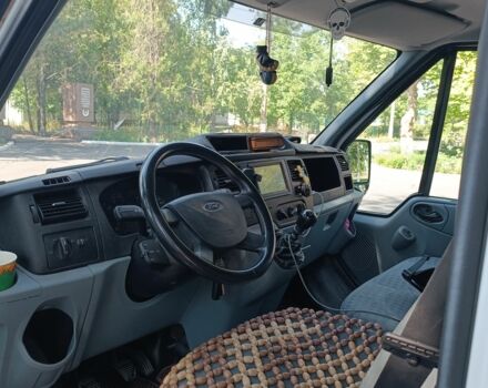 Белый Форд Транзит, объемом двигателя 2.4 л и пробегом 434 тыс. км за 9499 $, фото 2 на Automoto.ua