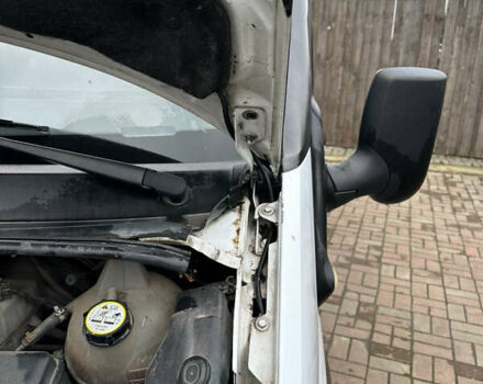 Білий Форд Транзит, об'ємом двигуна 2.2 л та пробігом 559 тис. км за 8000 $, фото 31 на Automoto.ua