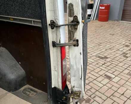 Білий Форд Транзит, об'ємом двигуна 2.2 л та пробігом 559 тис. км за 8000 $, фото 35 на Automoto.ua